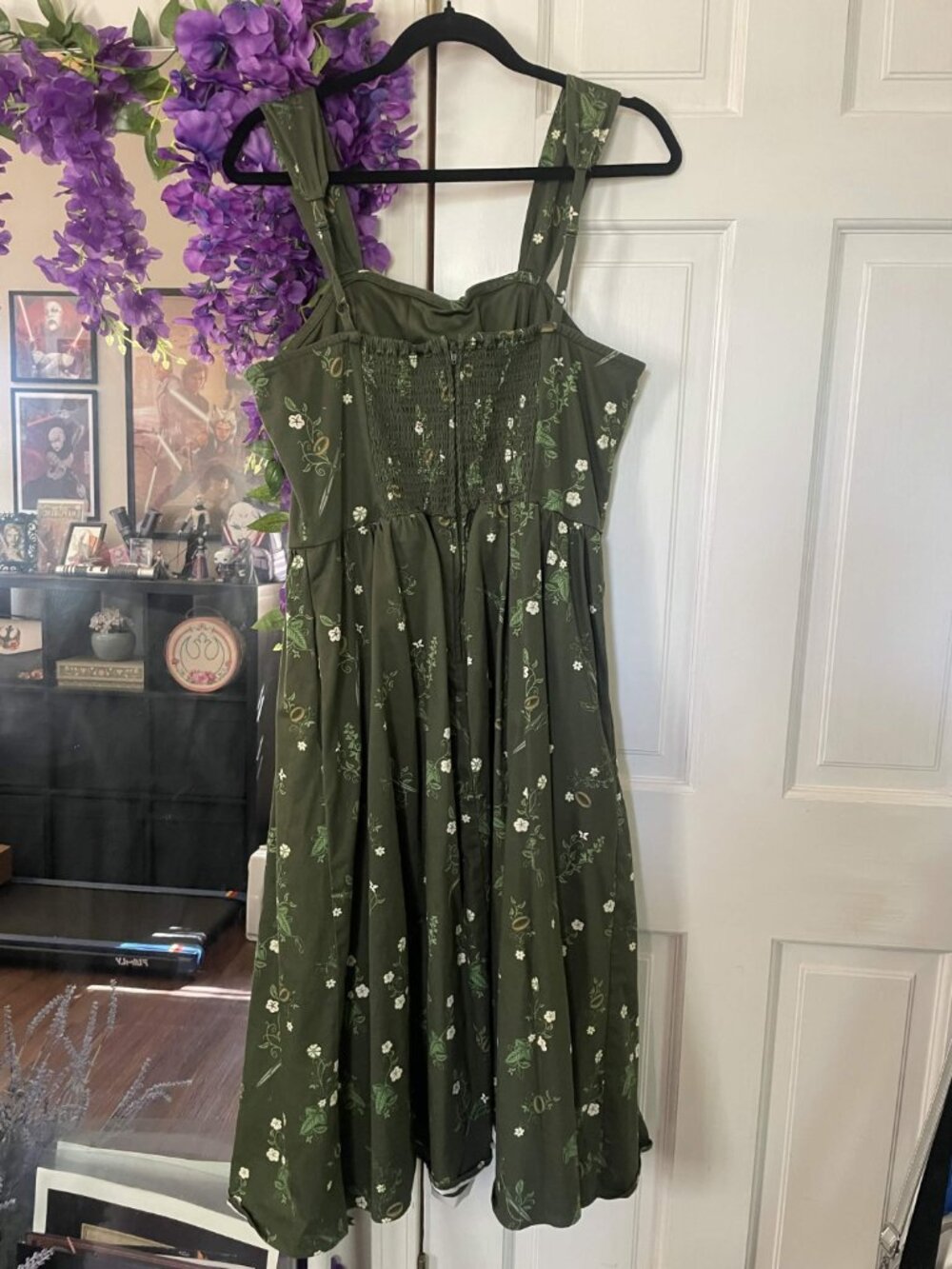 HerUniverse Lord of the Rings Dress - Picture 2 of 4